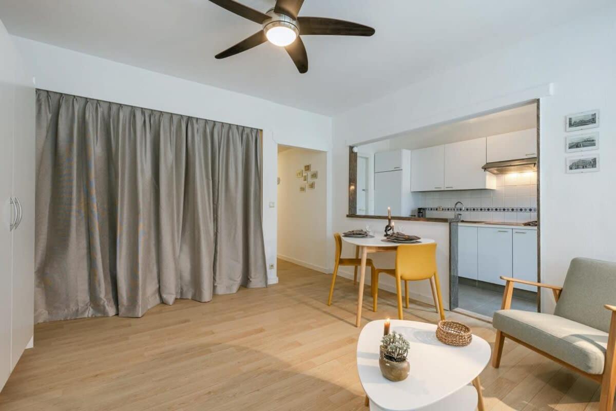 Bright Studio Near The Sea Остенде Экстерьер фото
